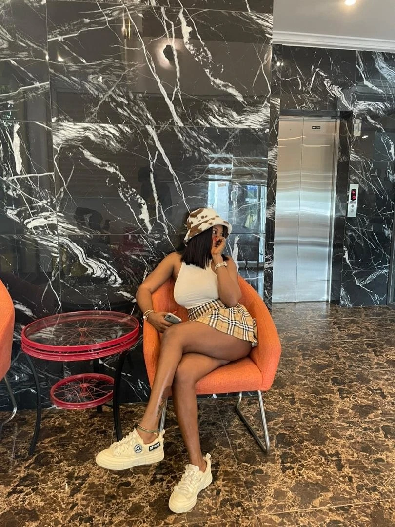 Mimi – Kenyan escort in Abidjan — 3 / 5
