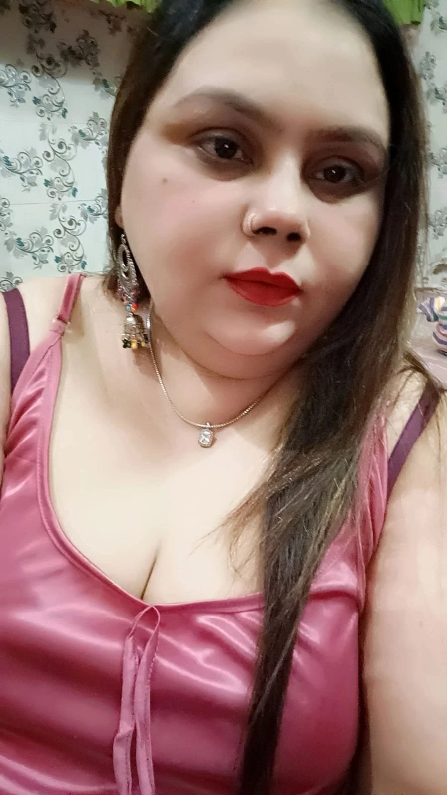 Esha Kaur→elegant. . Unforgettable – Indian escort in Kolkata — 8 / 10