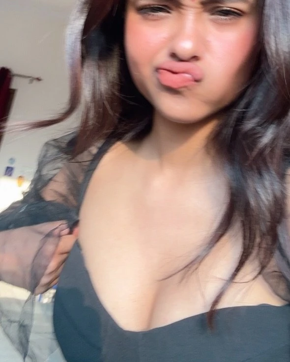 Jasleen – Indian escort in Mumbai — 4 / 5