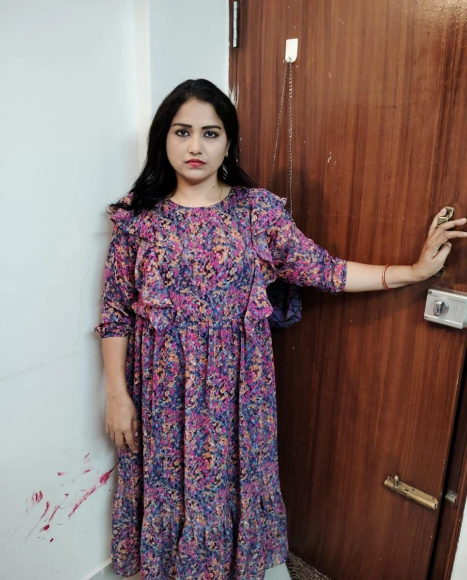 rupali web cam vc service – Indian escort in Rajkot — 4 / 5