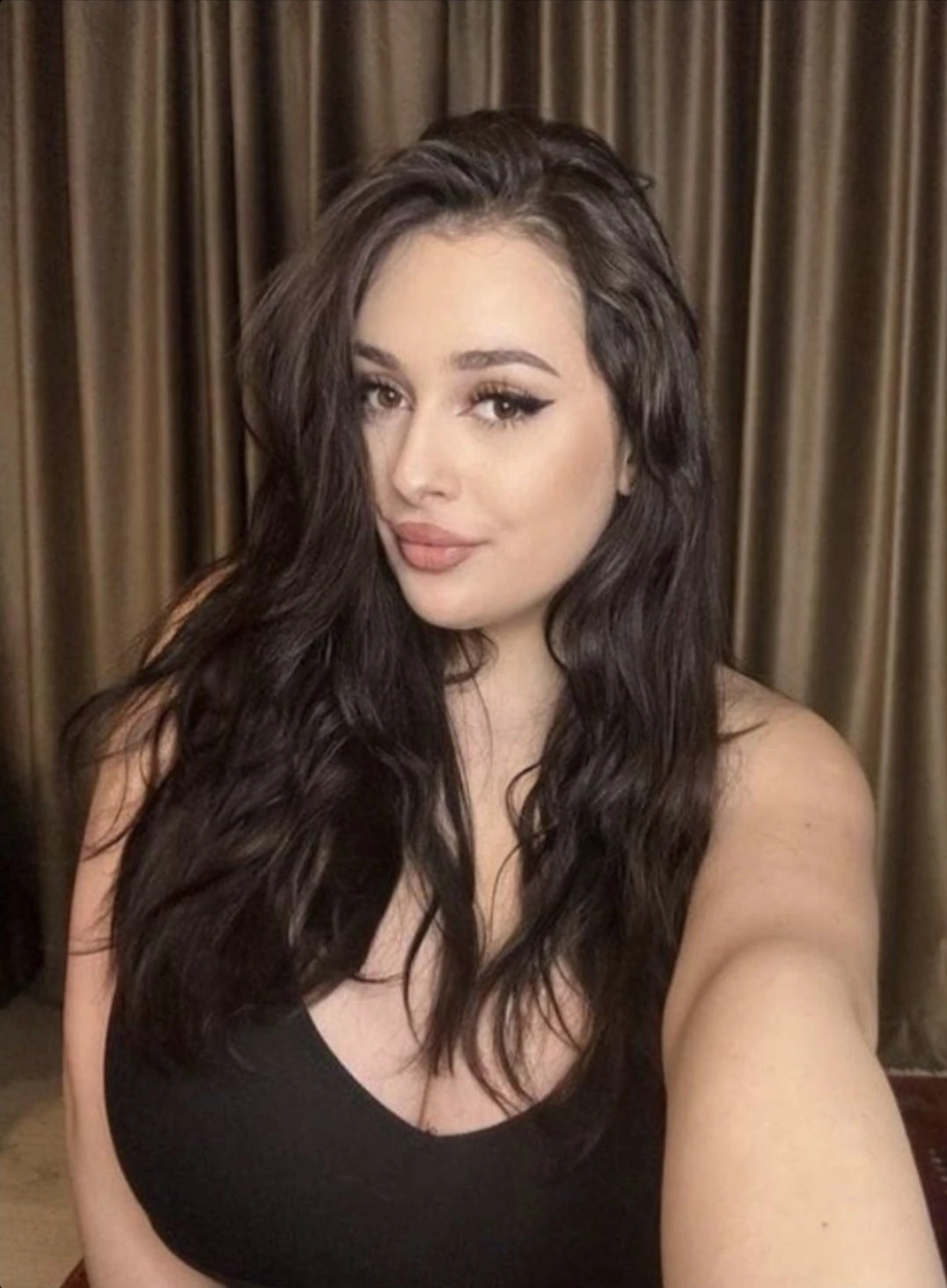 Nadine – Lebanese escort in Beirut — 6 / 7