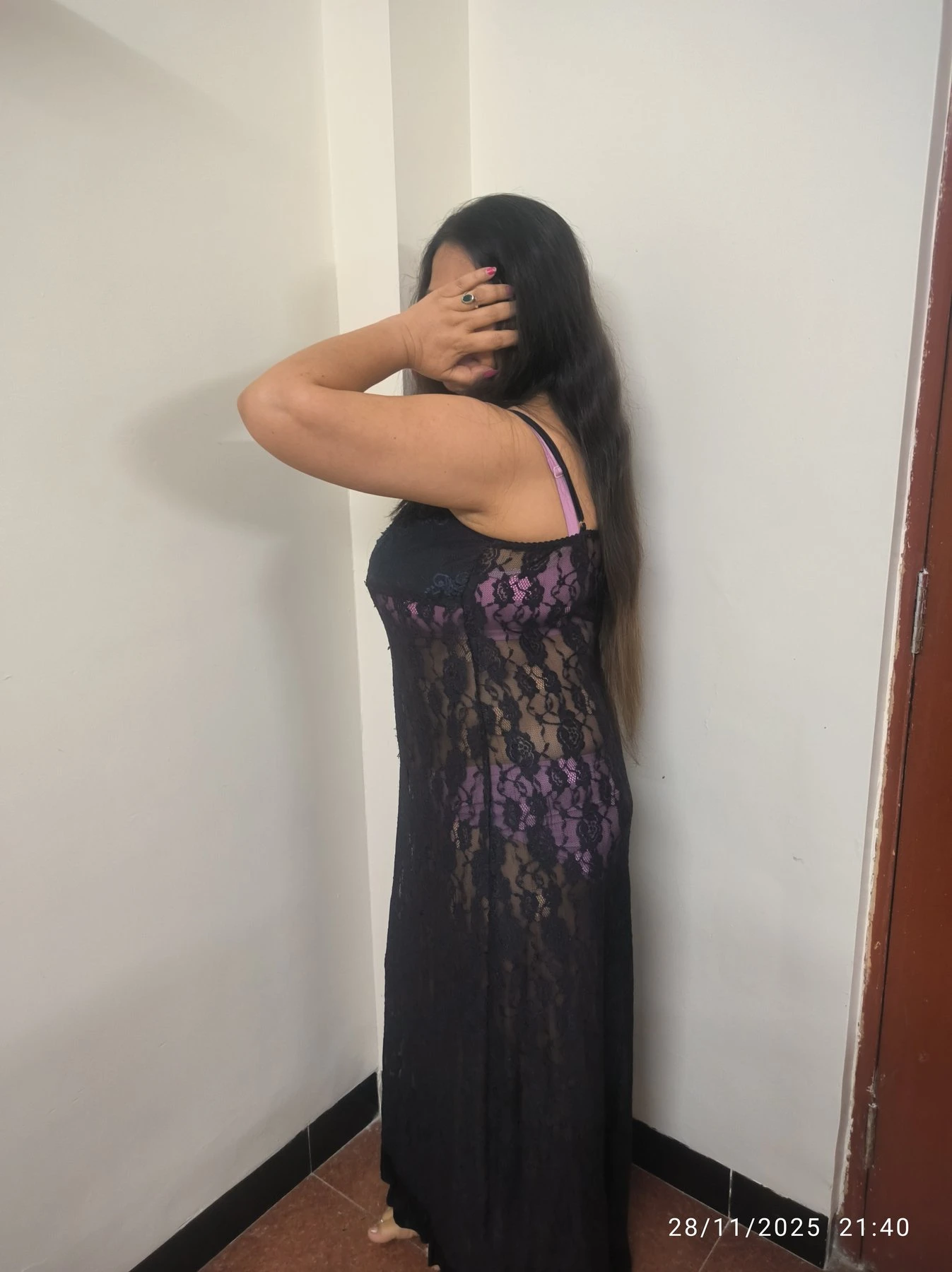 Maya – Indian escort in Mumbai — 2 / 3