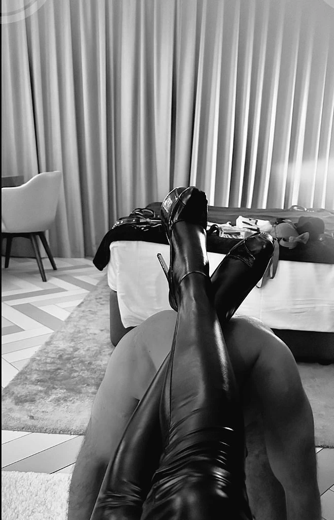 Queenof GFE, BDSM,Squirt ,SLOOPY BJ,CIM. – Rwandan escort in Pune — 12 / 18