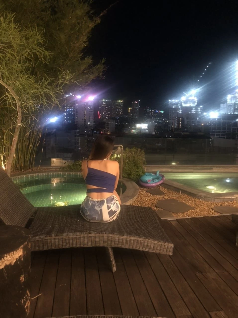 Lan Anh – Vietnamese escort in Ho Chi Minh City — 2 / 3