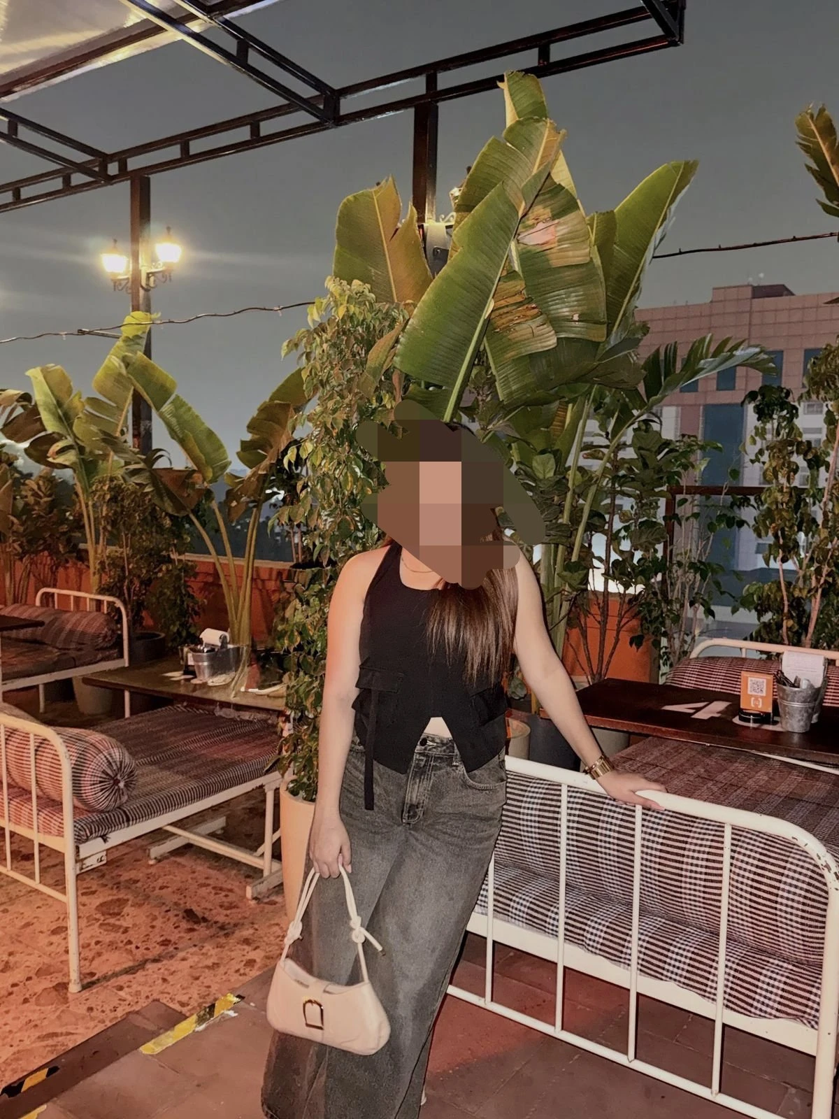 Naina Sharma – Indian escort in Pune — 3 / 6