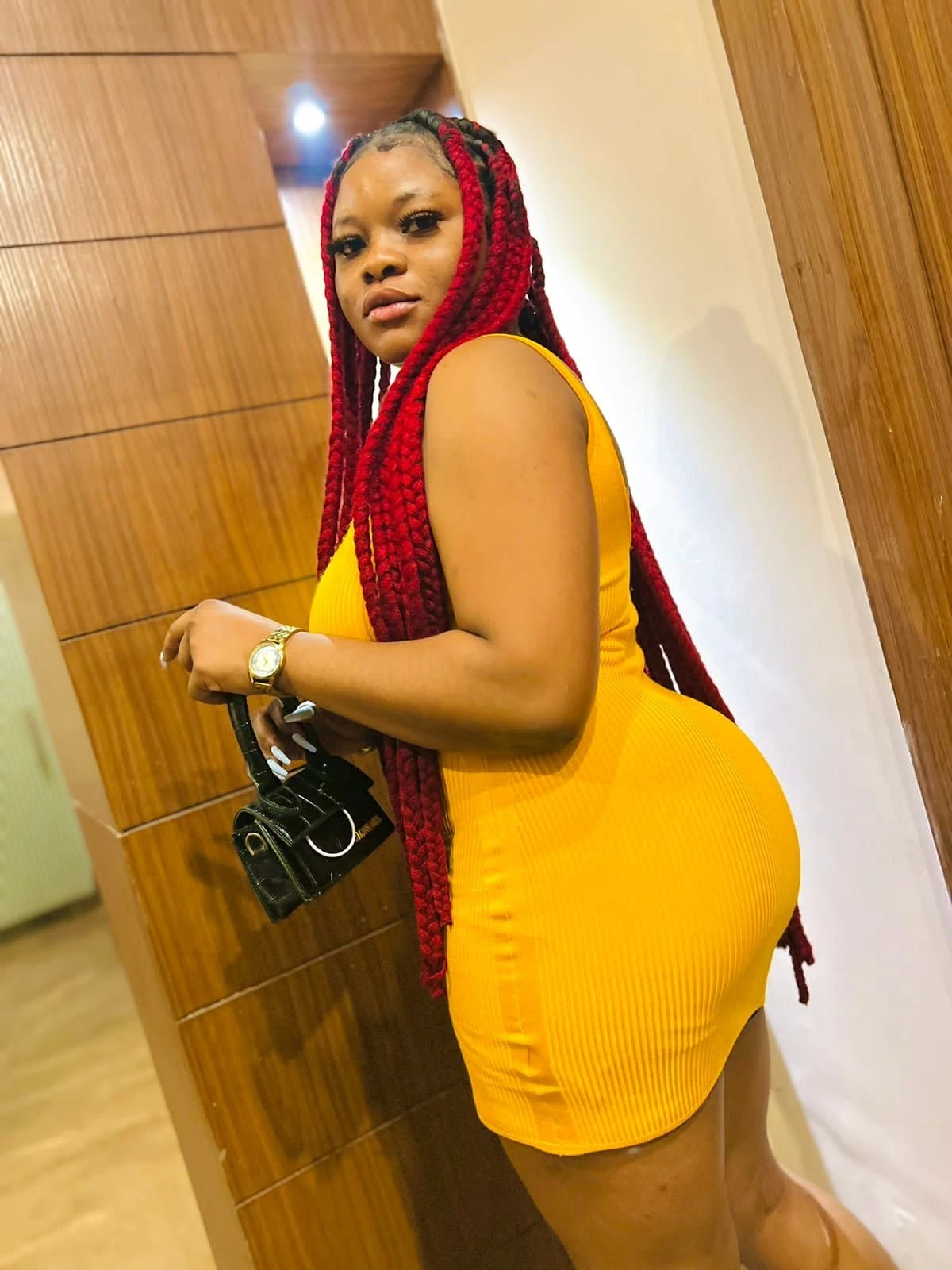 Bev – Nigerian escort in New Delhi — 2 / 6
