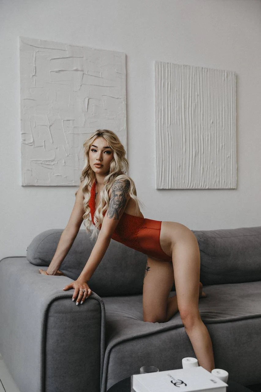 Miya – Russian escort in Beirut — 3 / 9