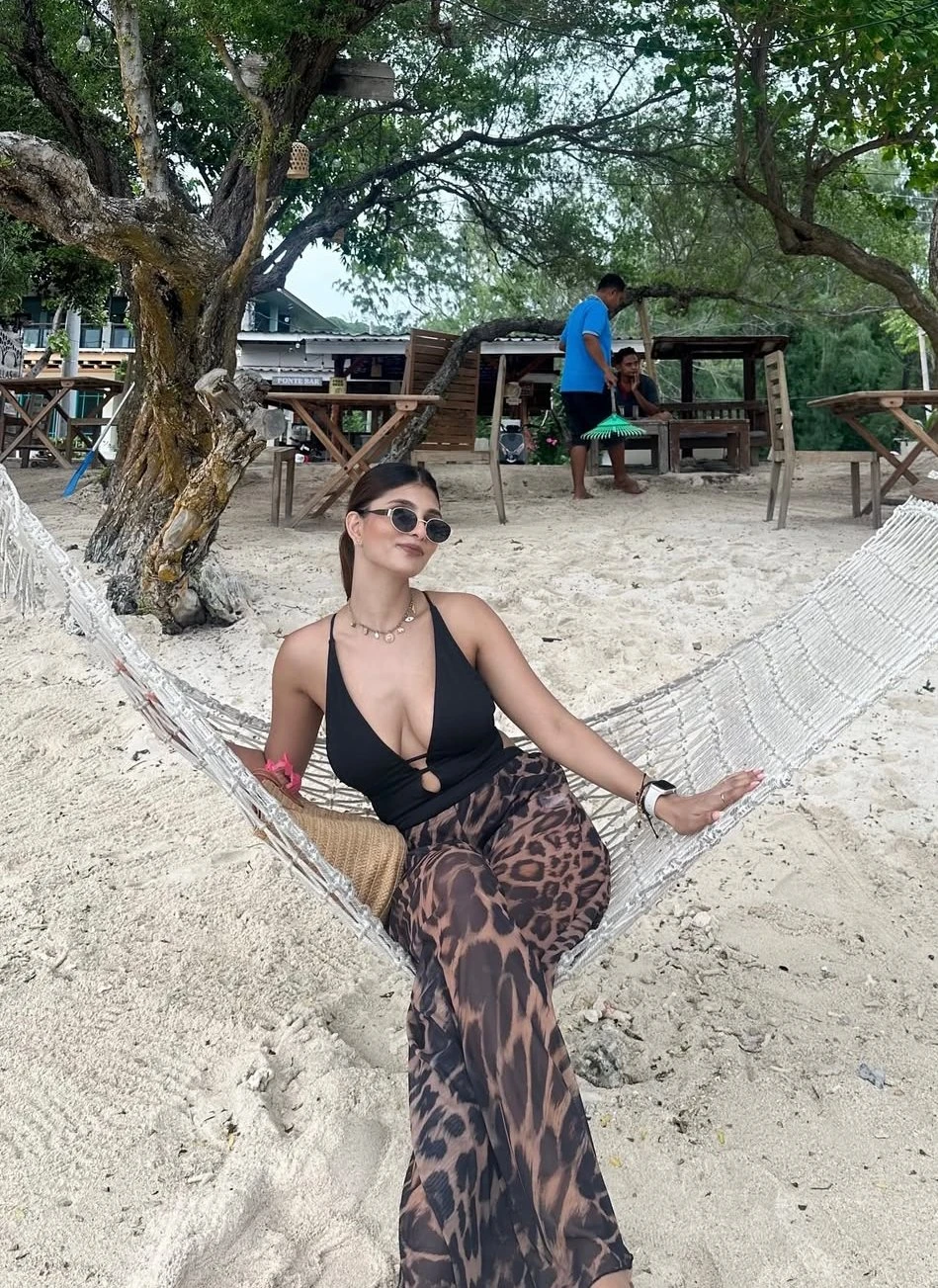 Yashika – Indian escort in Pondicherry — 3 / 5