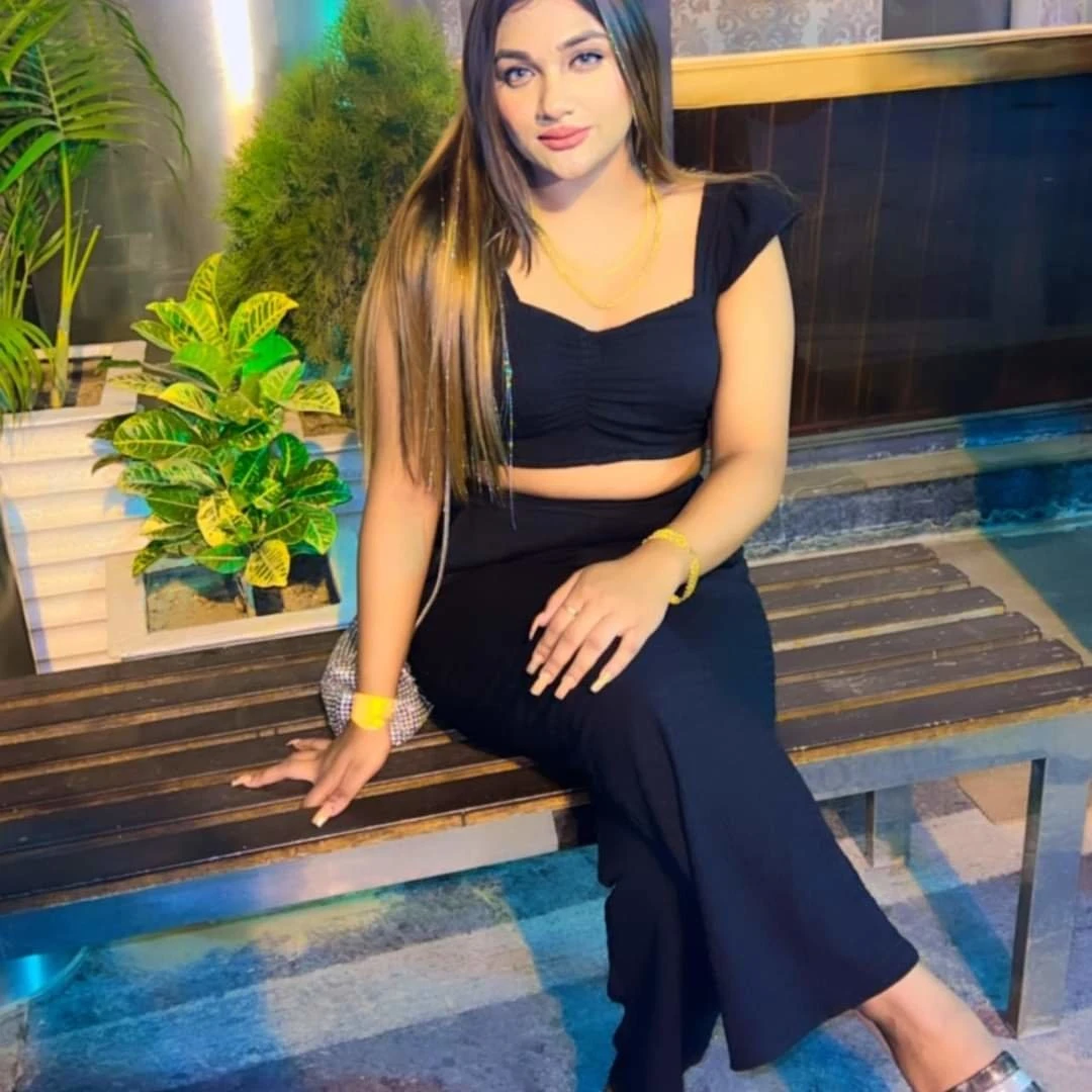 Best Cam Show Model Mahi – Indian escort in Mumbai — 2 / 19