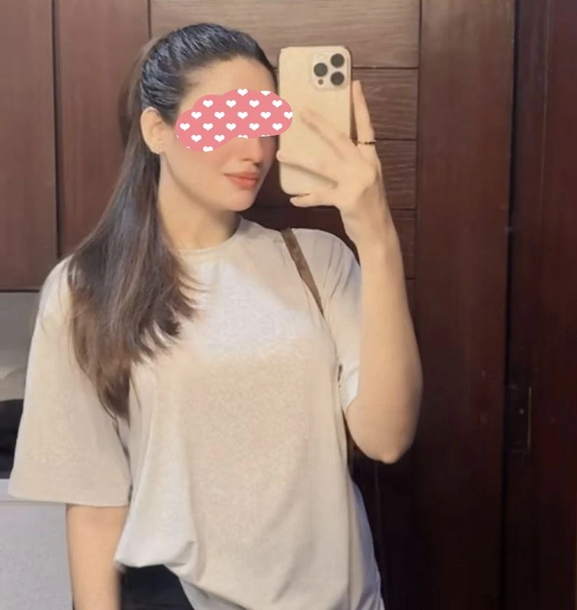 Yamini – Indian escort in Noida — 3 / 5