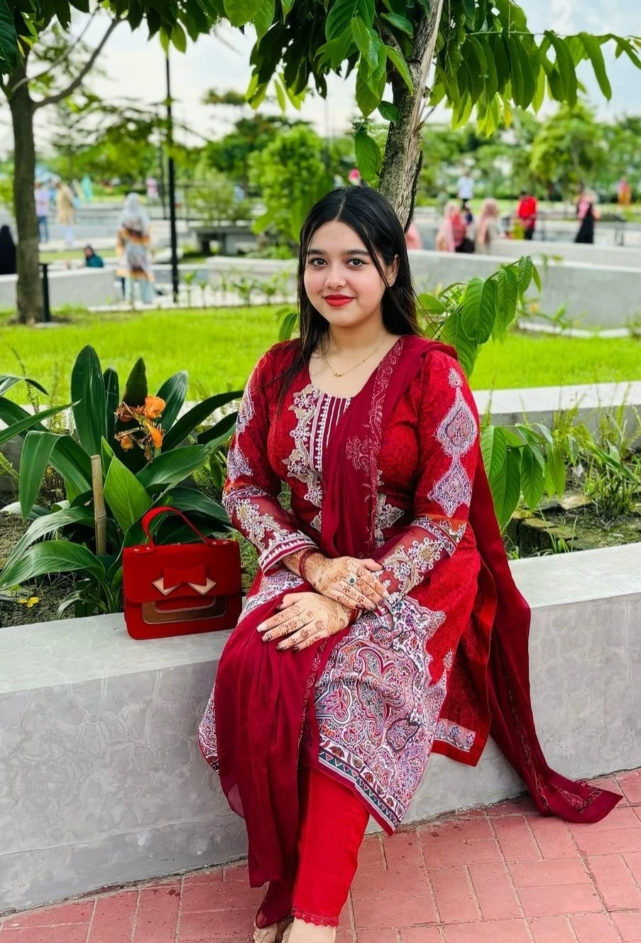 Independent Ragin Cam Show and Reel Meet – Indian escort in New Delhi — 2 / 4