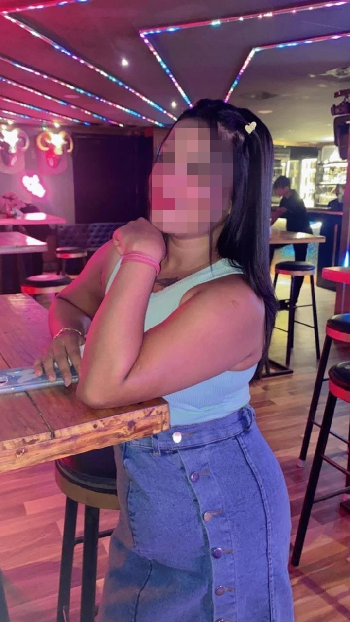 Shweta – Indian escort in Kolkata — 2 / 9