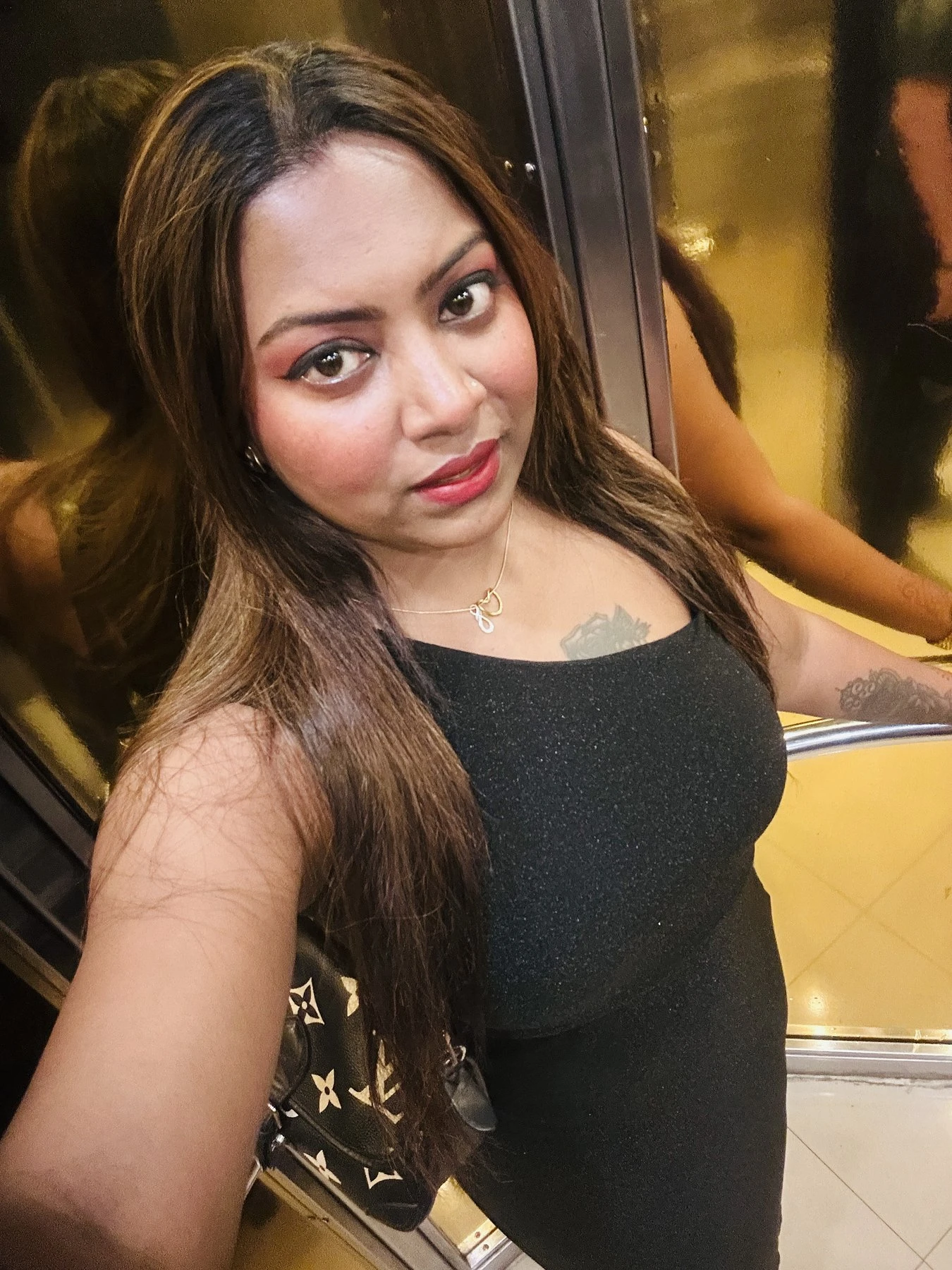 Bong Diva – Indian escort in Kolkata — 8 / 11