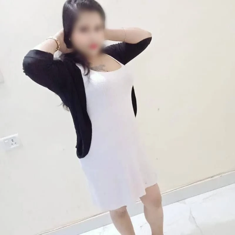 Sweety Sharma – Indian escort in New Delhi — 3 / 4
