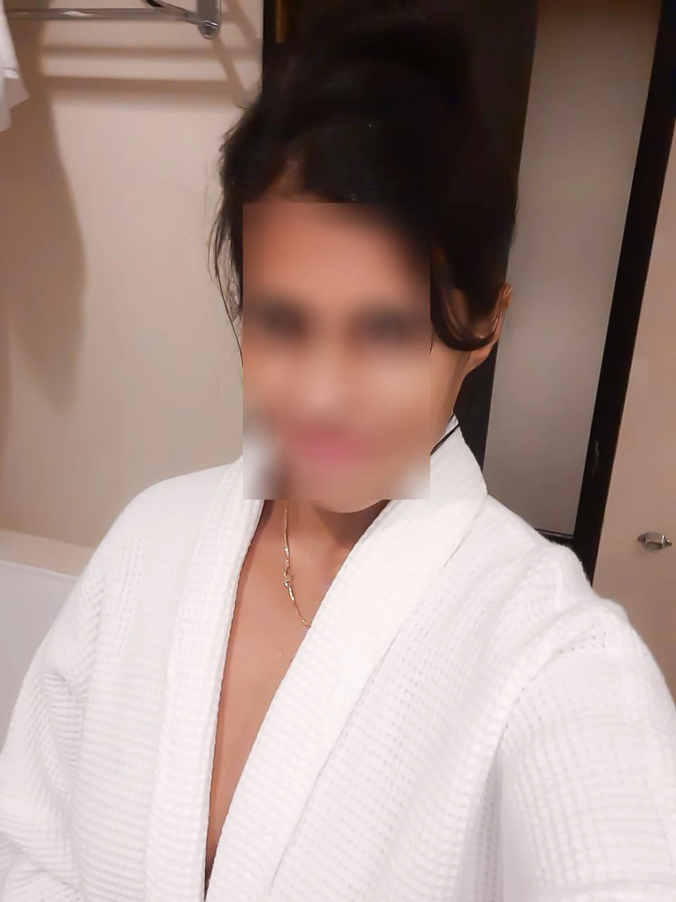 Nethu Meetup/ CAM/ Body to Body Massage – Sri Lankan escort in Colombo — 7 / 19