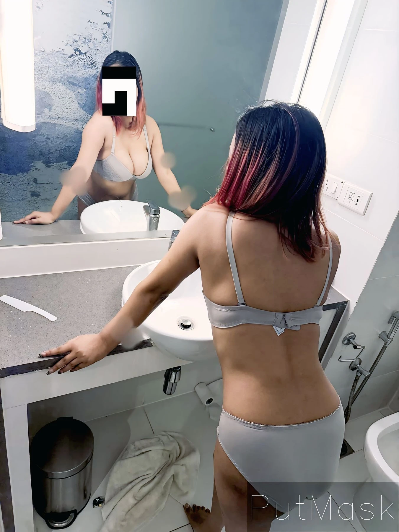 Soniya Nick name priya – Indian escort in Hyderabad — 18 / 19