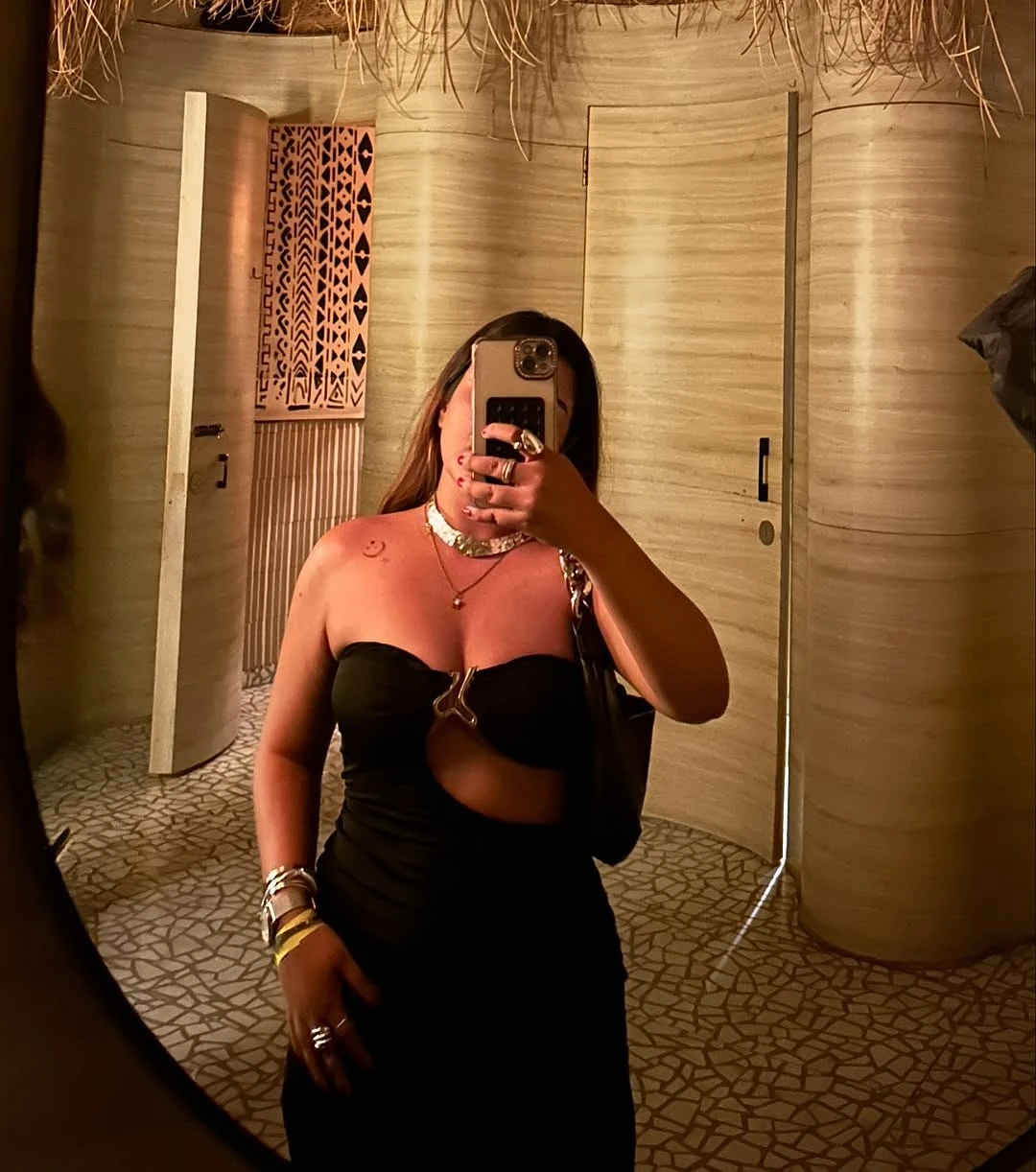 Bharati – Indian escort in Hyderabad — 5 / 7