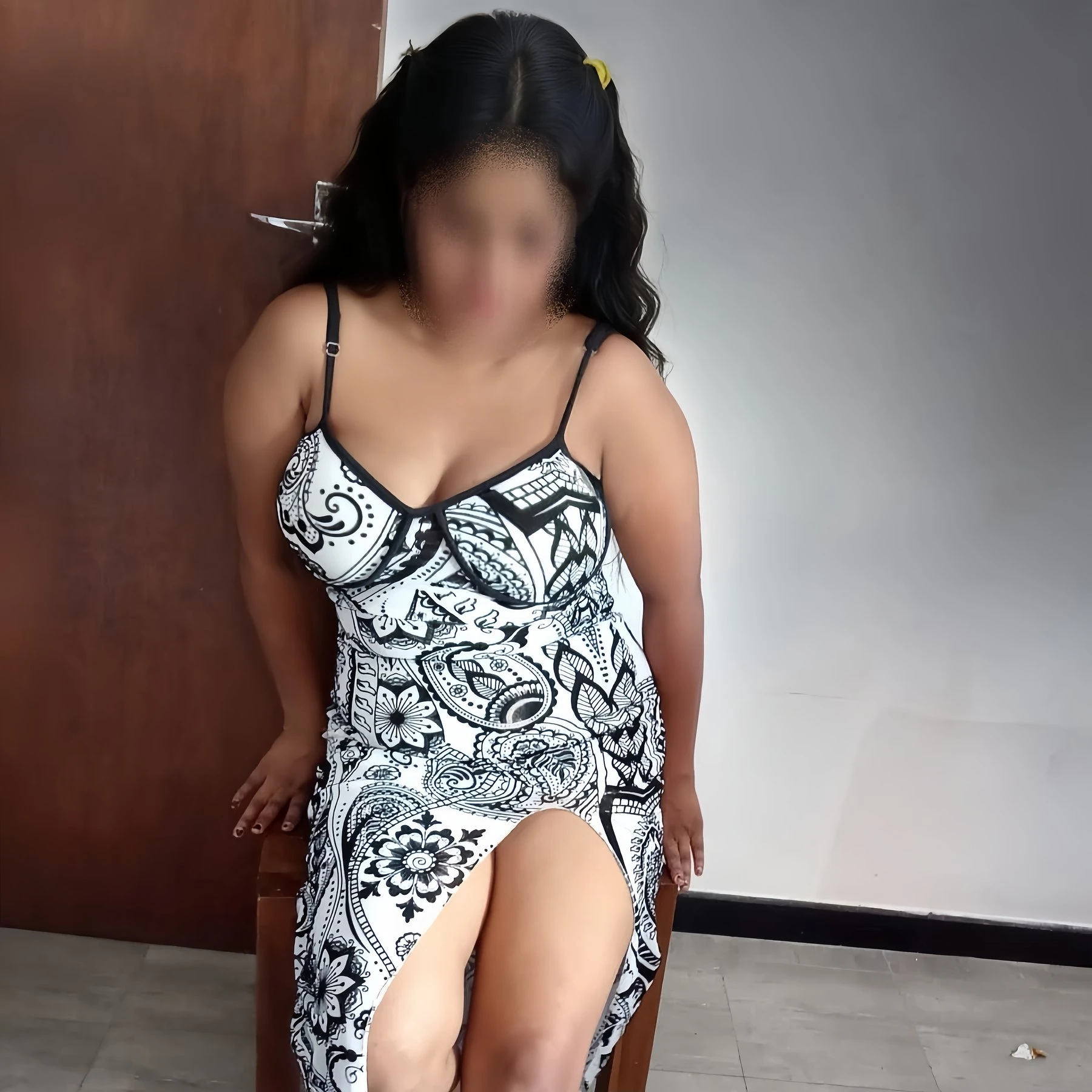 Cute, Curvy, Hygienic Girl – Sri Lankan escort in Colombo — 2 / 4