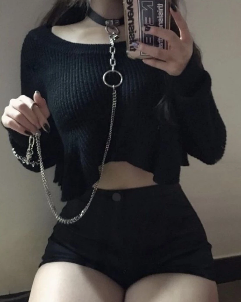 So Jin – South Korean escort in Seoul — 4 / 8