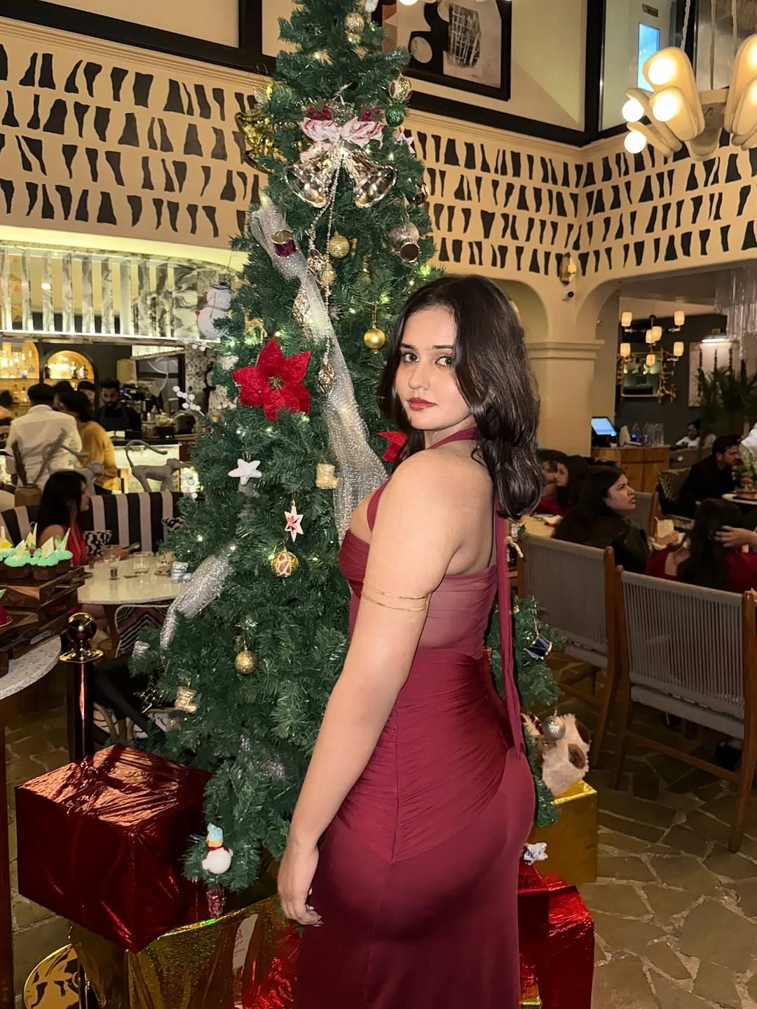 Divya – Indian escort in Indore — 2 / 4