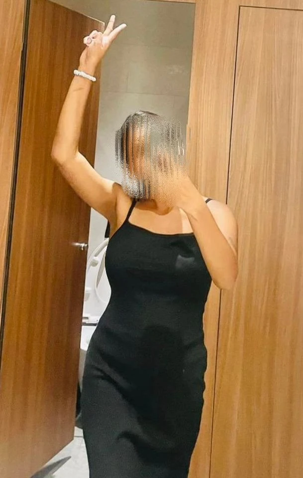 Lihini a Teen Looking Slim Girl – Sri Lankan escort in Colombo — 4 / 6