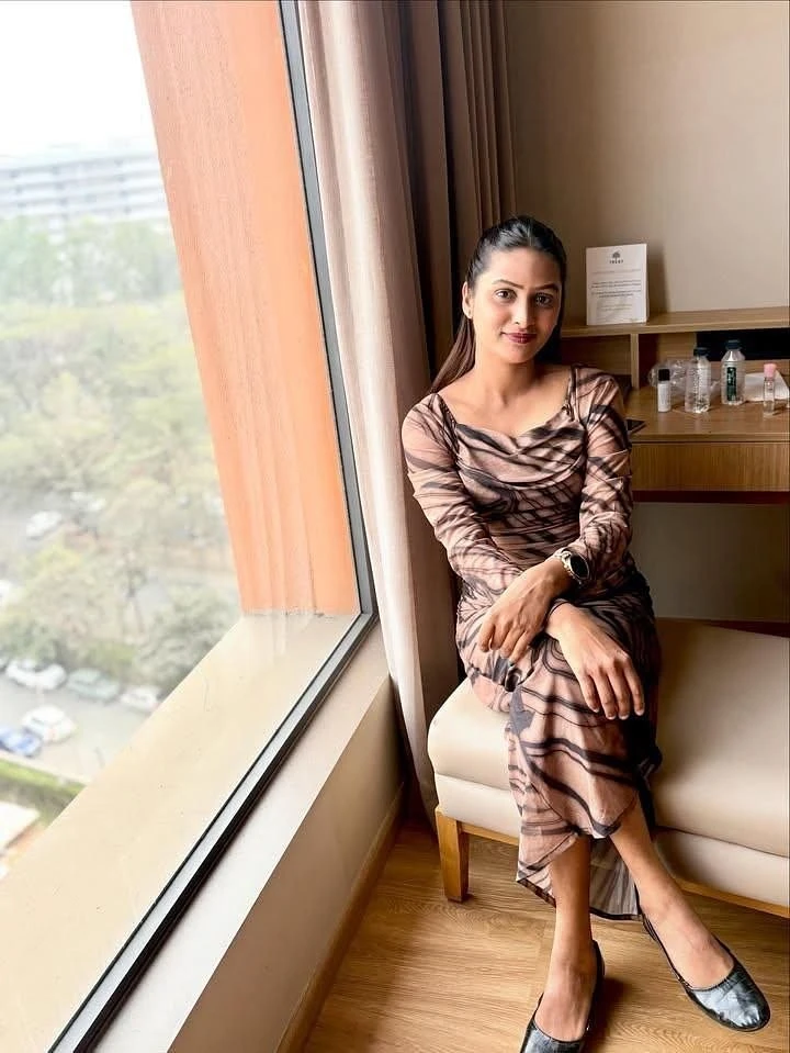 Shrija – Indian escort in Siliguri — 4 / 5