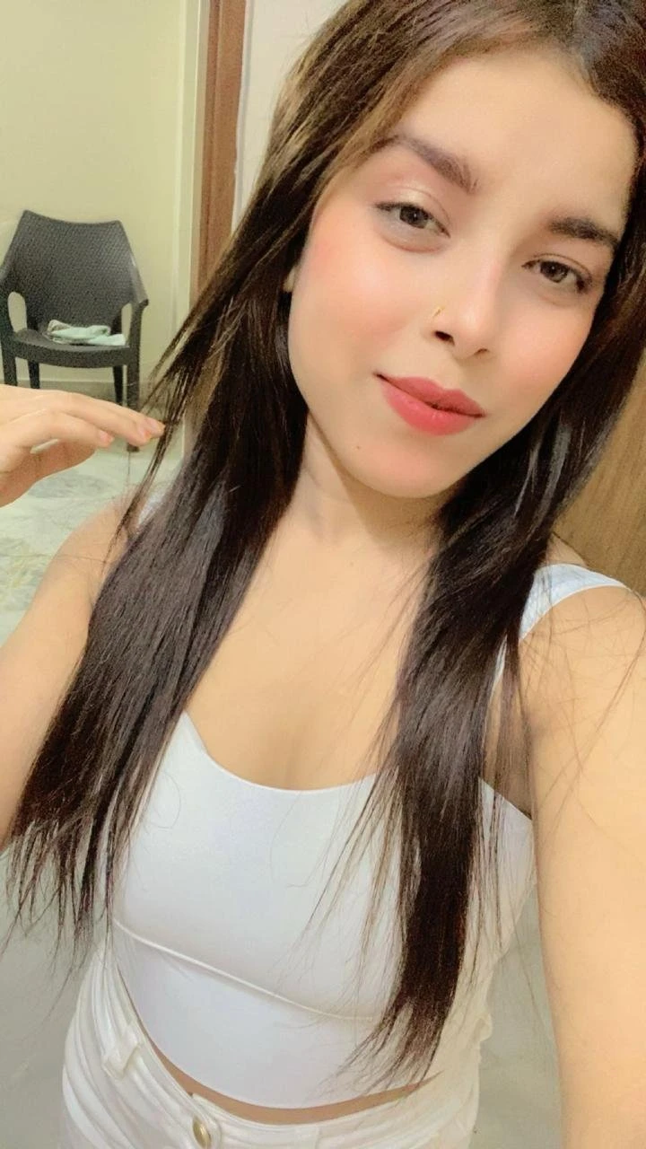 Cash Hand Vip – Indian escort in Hyderabad — 1 / 2