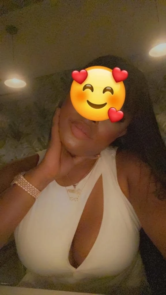 Brenda – Nigerian escort in Lomé — 2 / 3