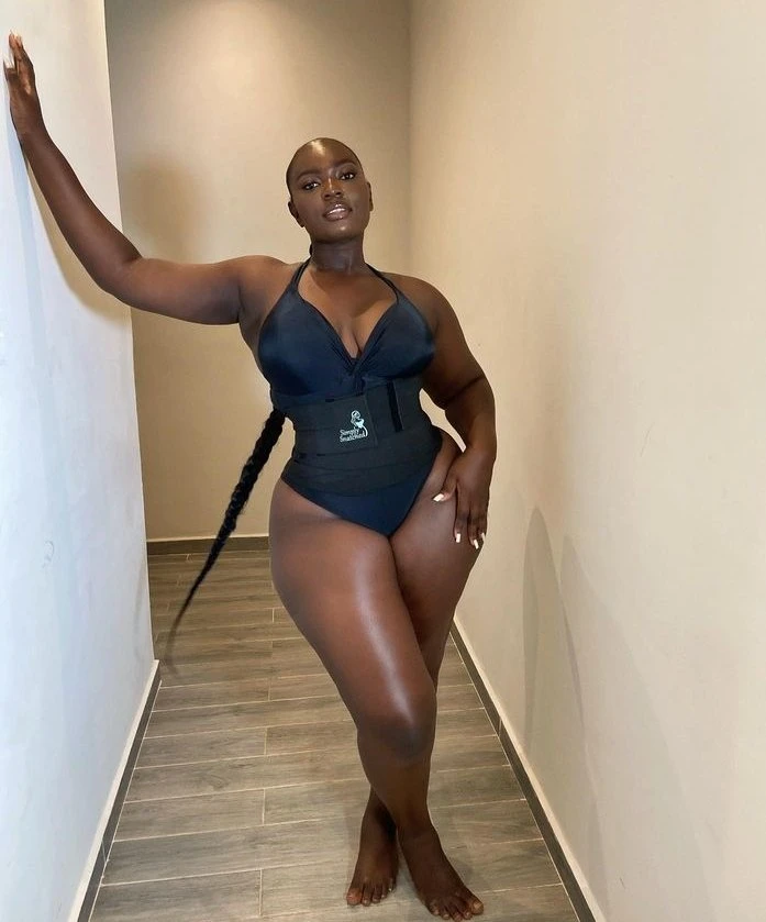 Lina – Ghanaian escort in Baku — 3 / 4