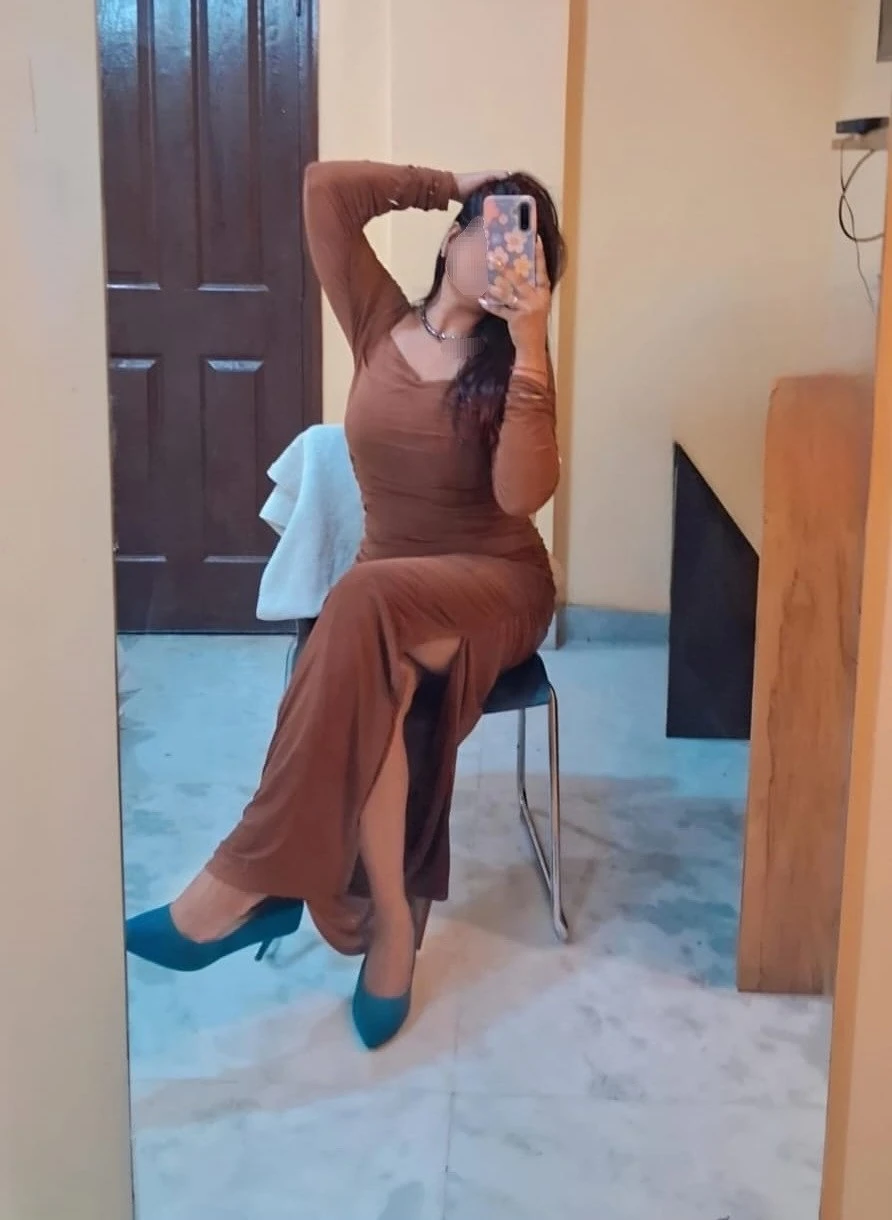 A Beautiful Blend of Sexy Intelligence – escort in Bangalore — 6 / 11
