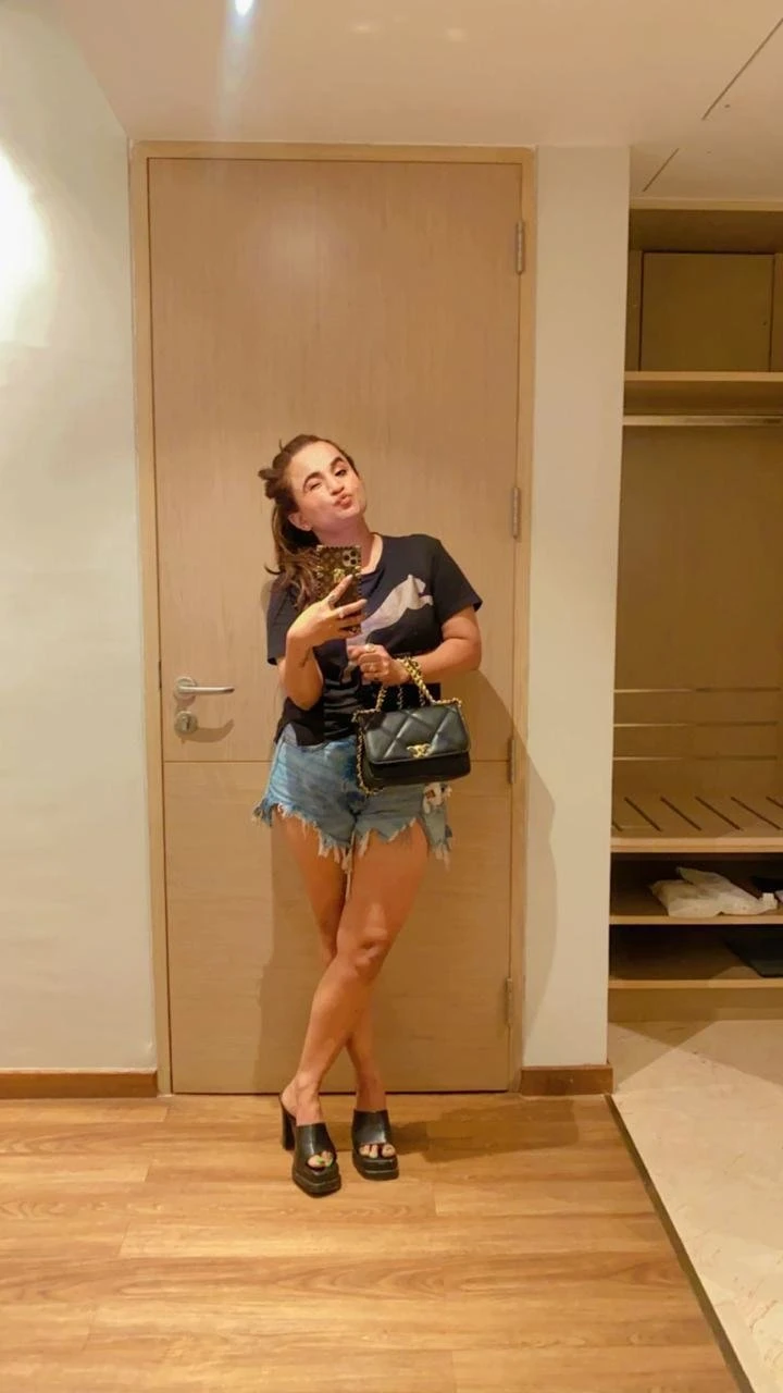 COME AND MEET INDEPENDENT MODELS DIRECTL – Indian escort in Pune — 4 / 6