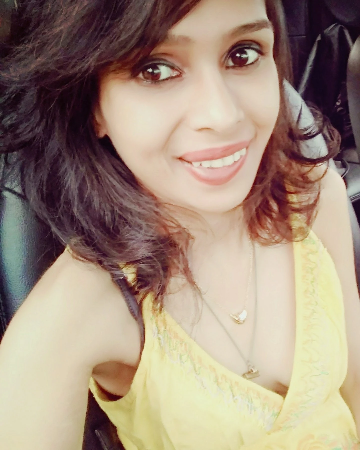 Sabrina – Indian escort in Kolkata — 7 / 9