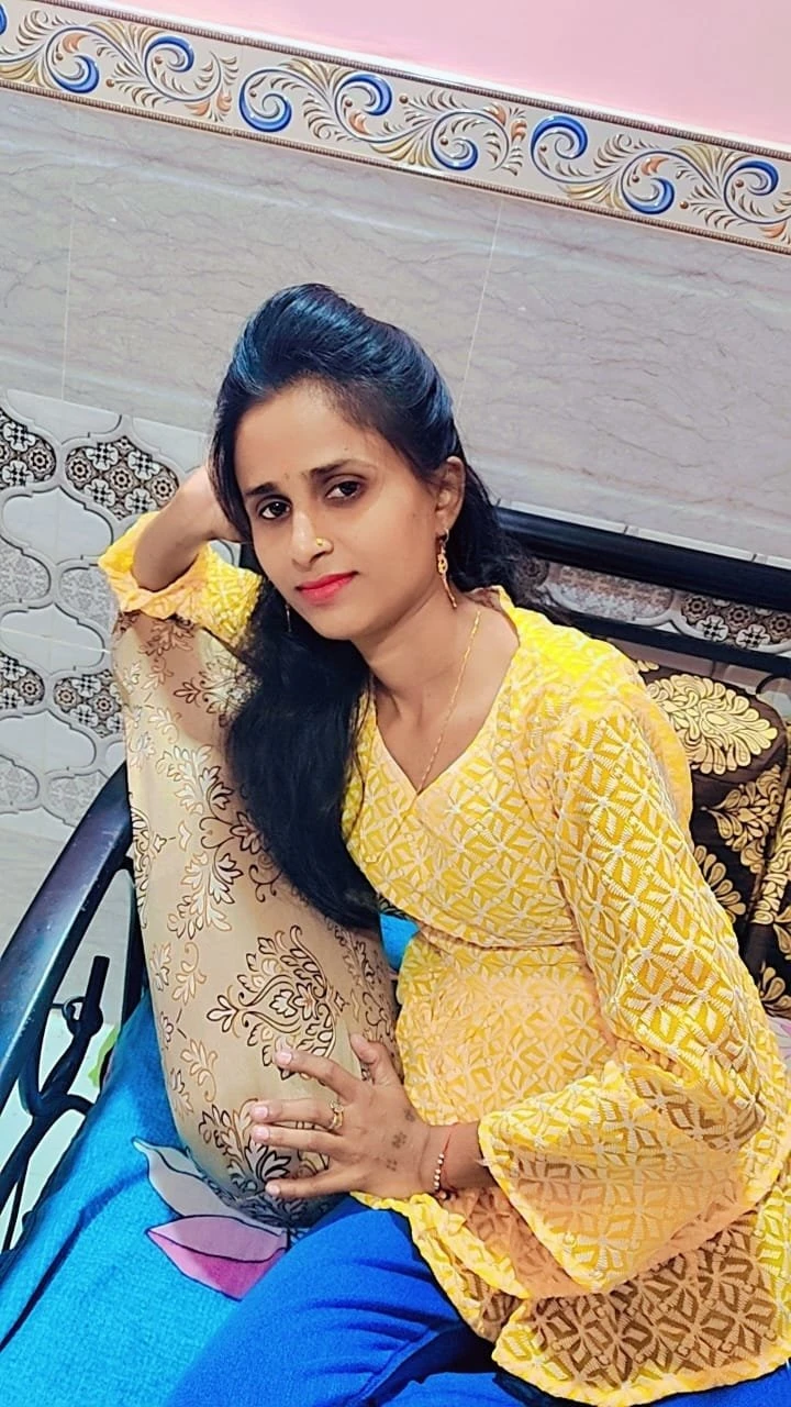 Dipika – Indian escort in Mumbai — 4 / 5
