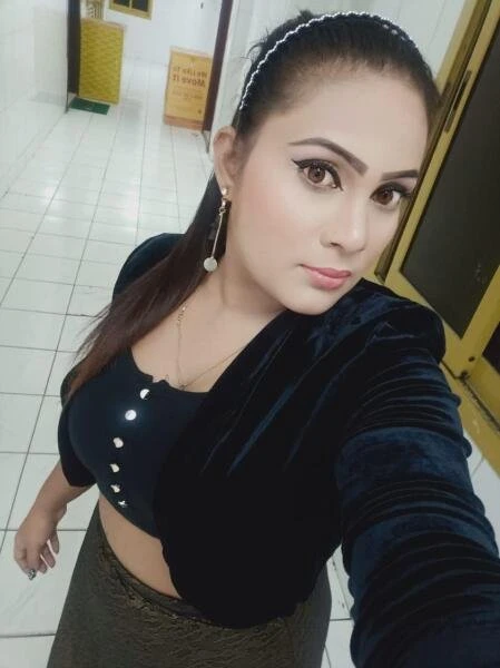 Muskan Malik – Pakistani escort in Lahore — 2 / 10