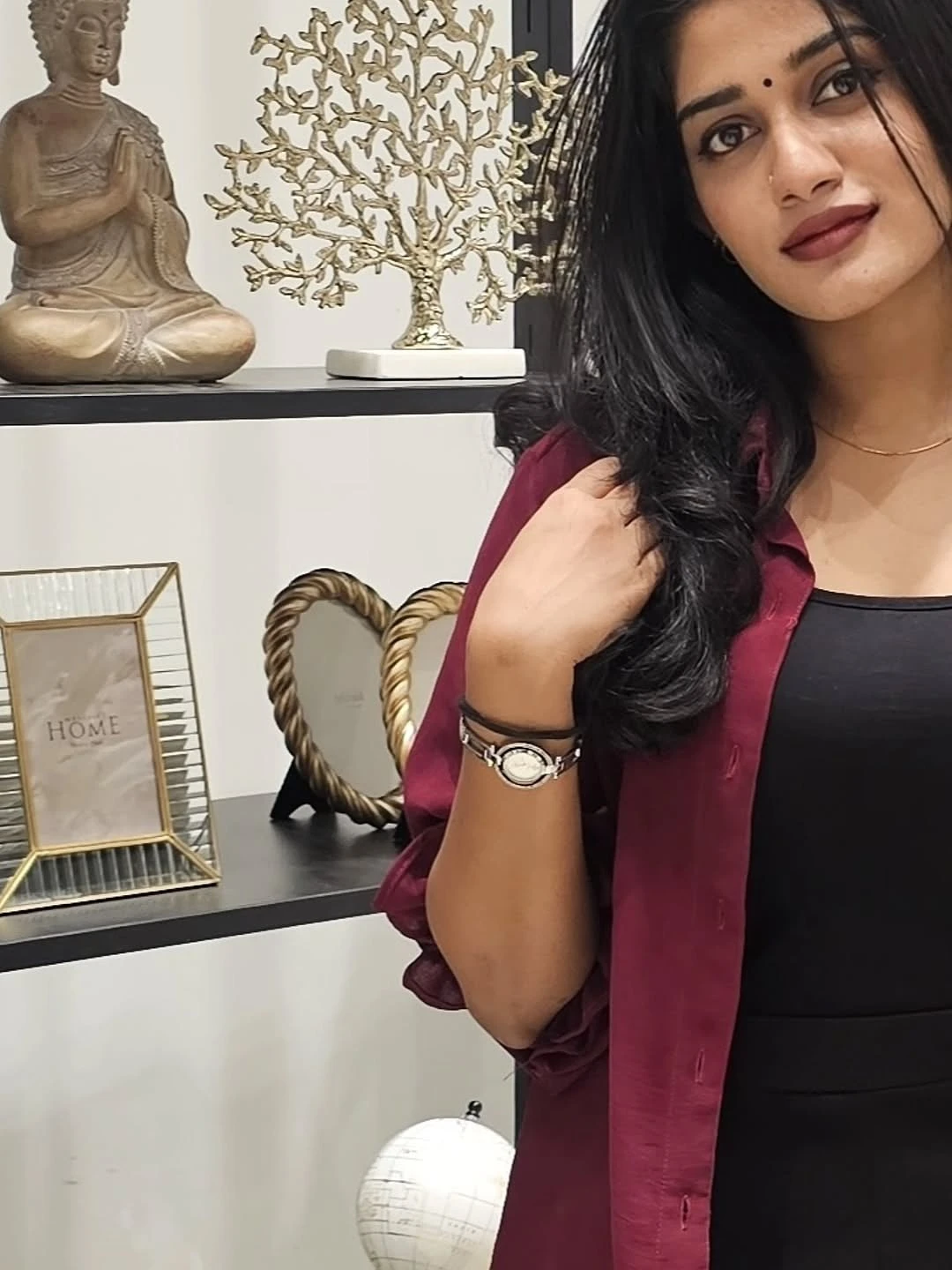 Dimpal – Indian escort in Chennai — 3 / 4