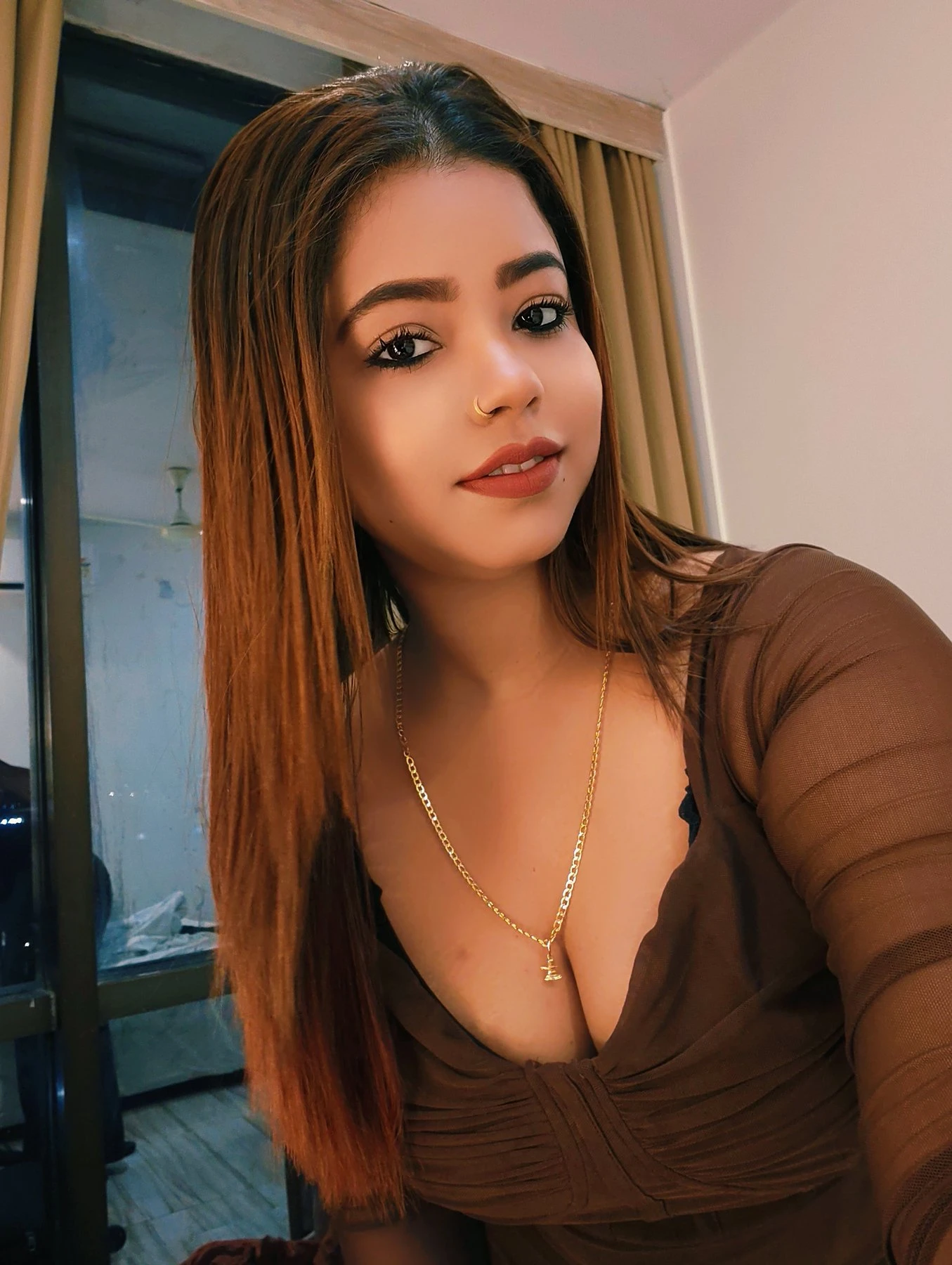 Monalisa in Town With GFE Experience – Indian escort in Mumbai — 9 / 13