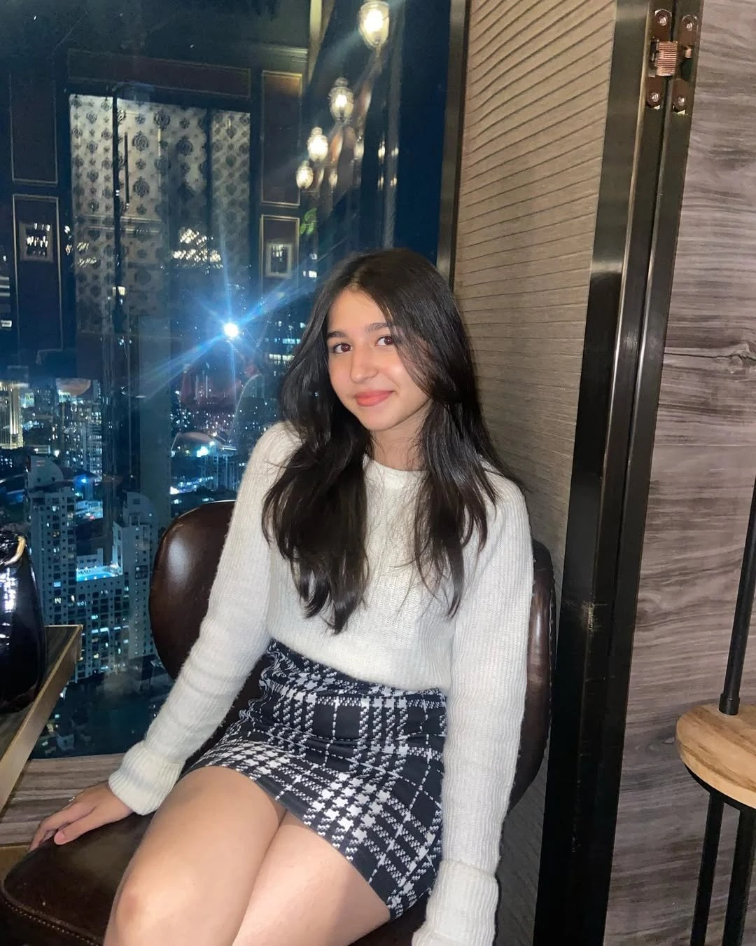 Simran – Indian escort in New Delhi — 1 / 3