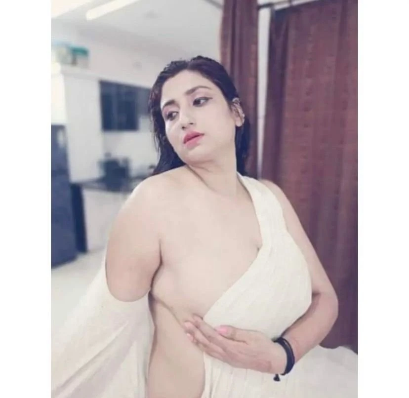 Sumita Sanyal – Indian escort in New Delhi — 4 / 6