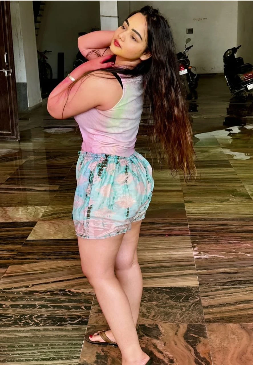 Niharika – Indian escort in Pune — 2 / 3