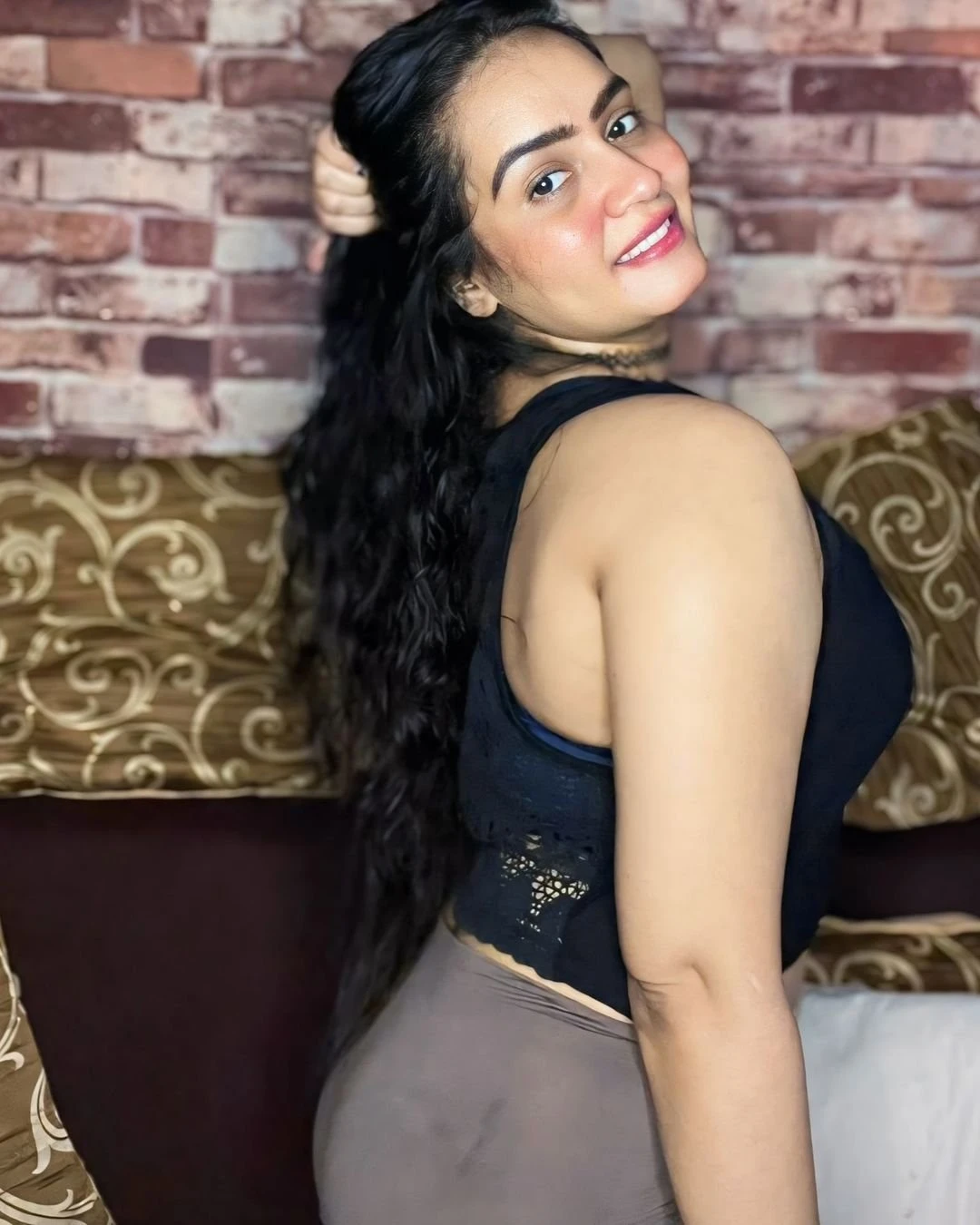 Himani – Indian escort in Kolkata — 1 / 3