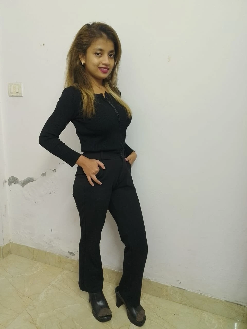 Akruti Independent Video Confirmation – Indian escort in New Delhi — 2 / 11