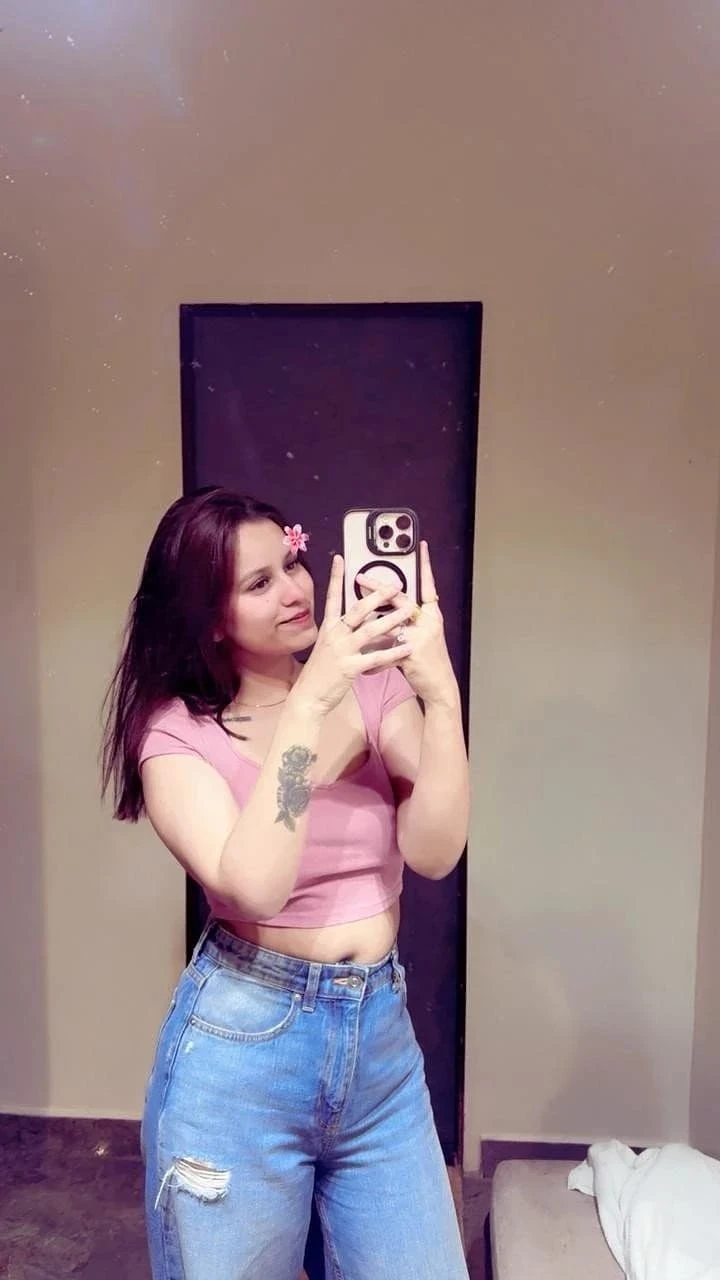 Alisha – Russian escort in Pune — 3 / 11