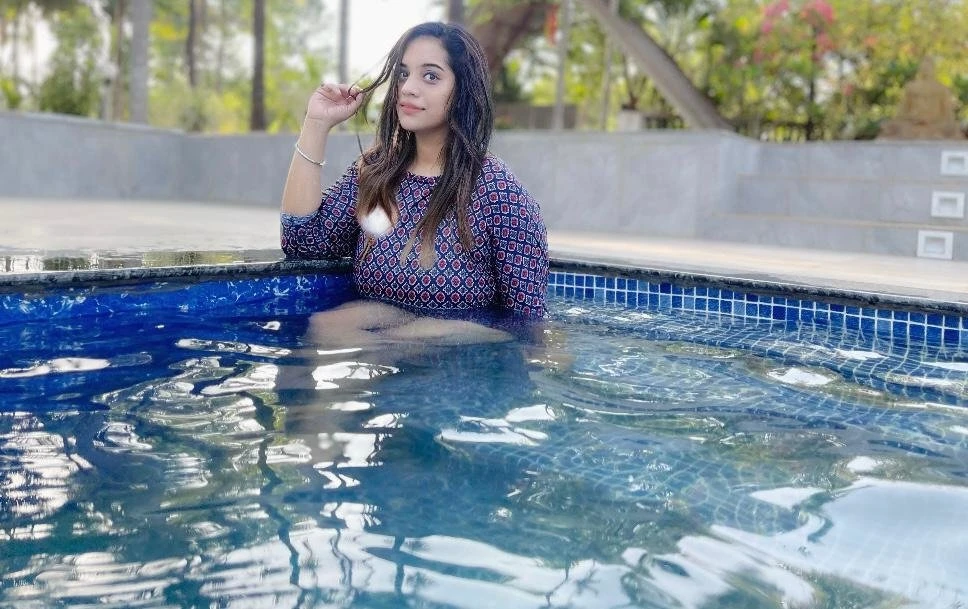 Independent Diksha Here – Indian escort in New Delhi — 3 / 6