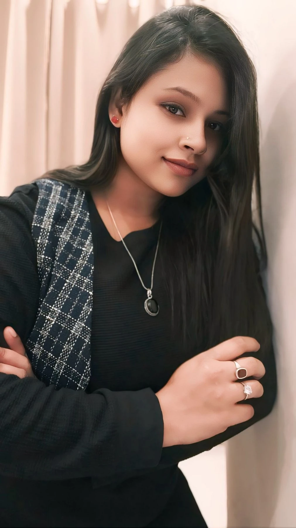I am Cam Queen – Indian escort in Mumbai — 7 / 8