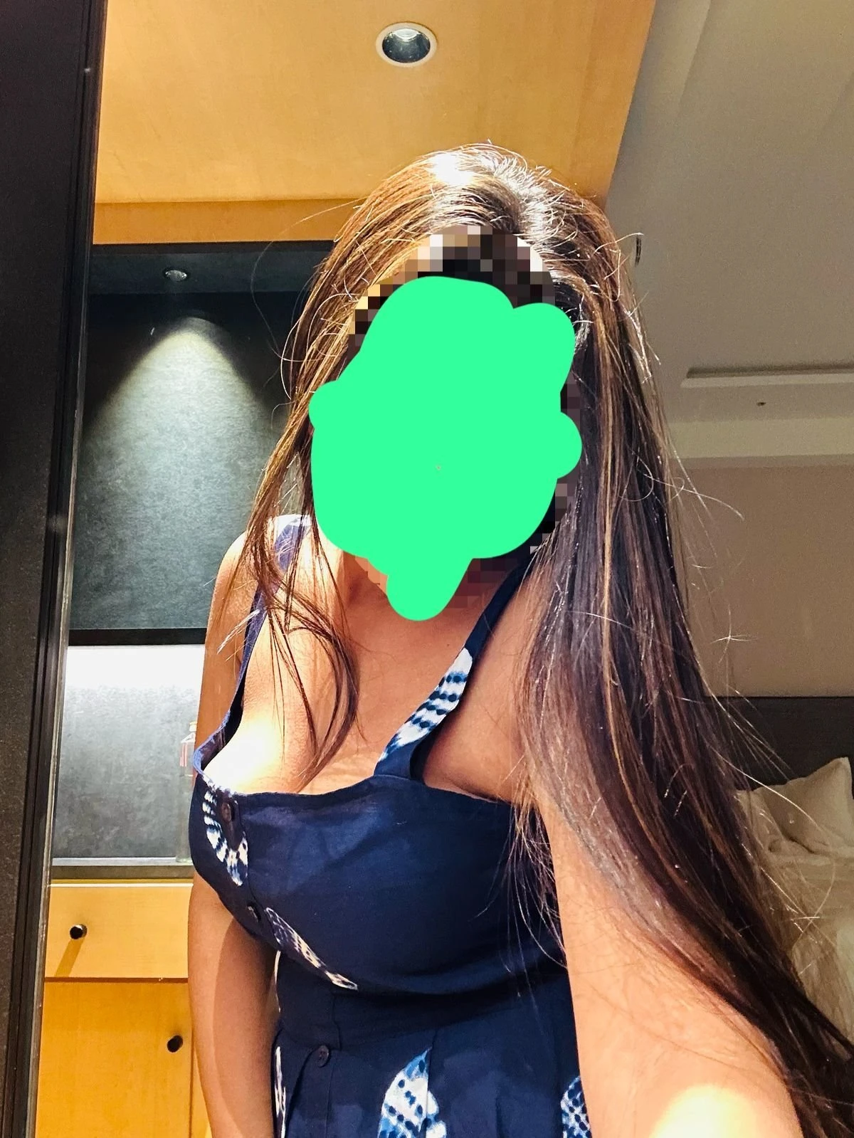 Queen Rani Real Meet & Camshow – Indian escort in Mumbai — 2 / 5