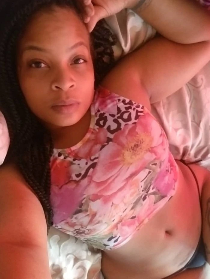 Senorita – Batswana escort in Beirut — 5 / 9