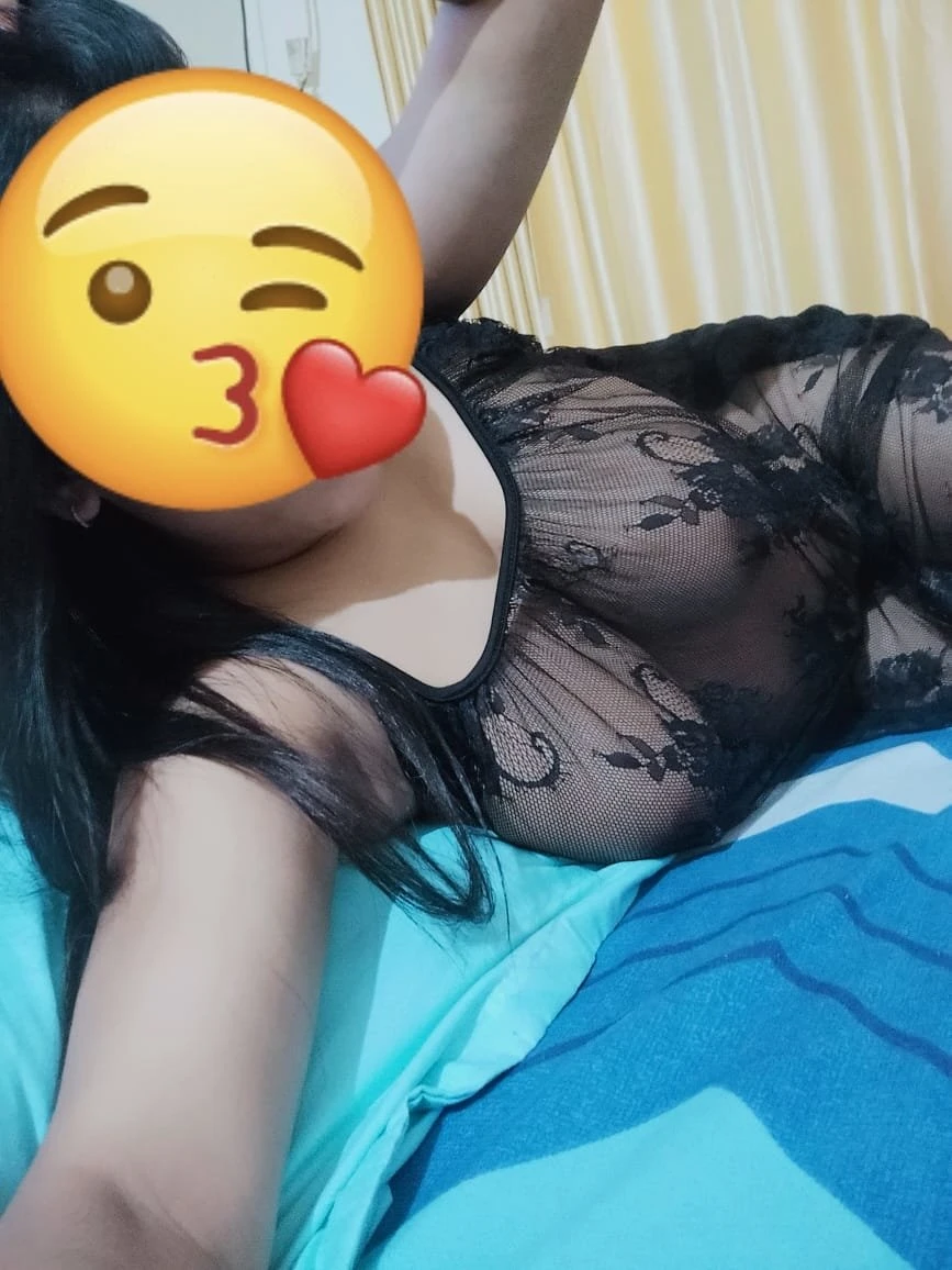 Roshni – escort in Mumbai — 2 / 3