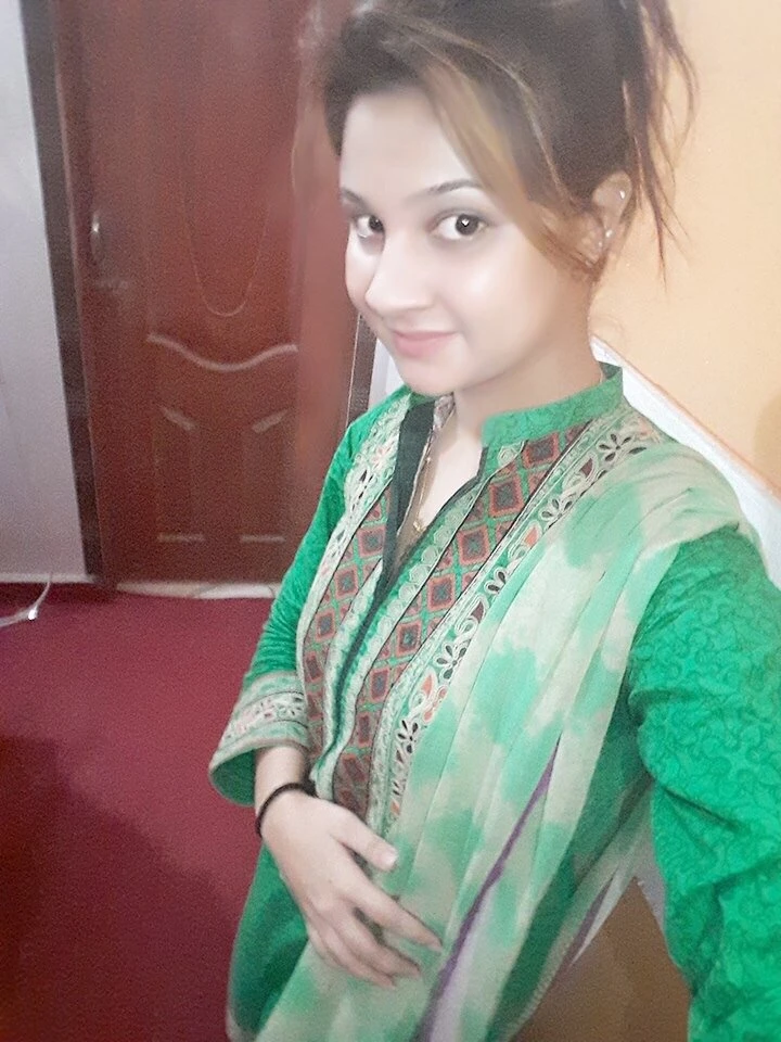 Pari – Pakistani escort in Islamabad, Escort, Islamabad