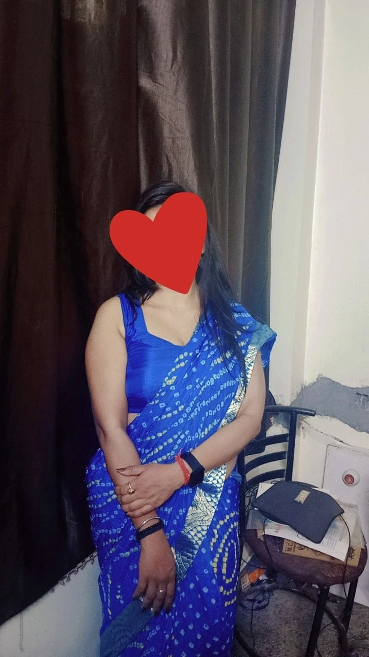 i am Deepti Alone for cam & meet – Indian escort in New Delhi — 4 / 12