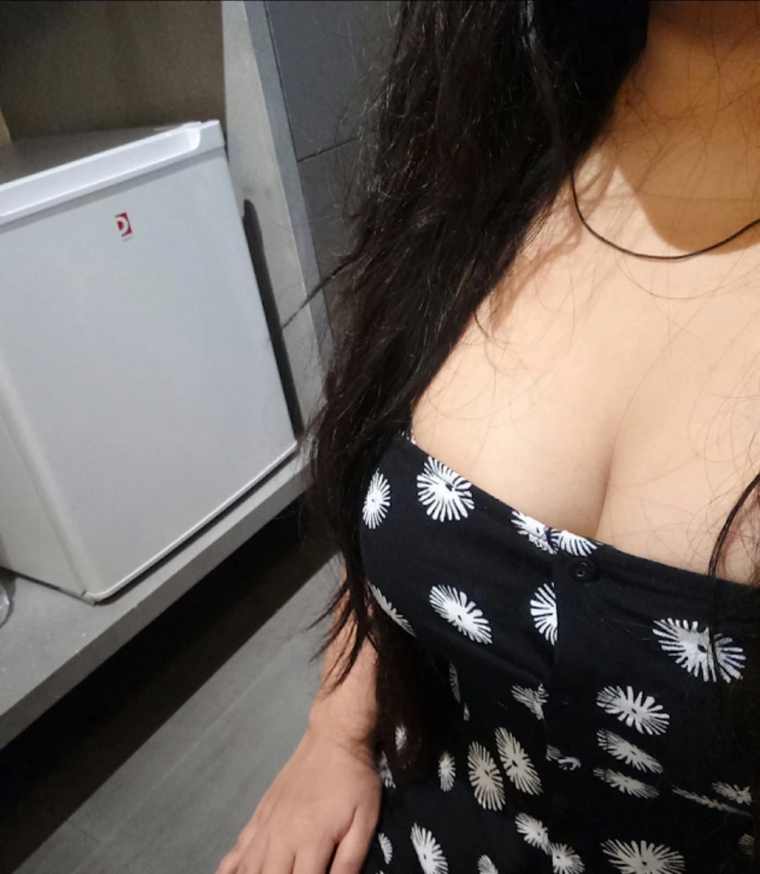 Real Tina (cam & real meet ) – Indian escort in Mumbai — 4 / 8